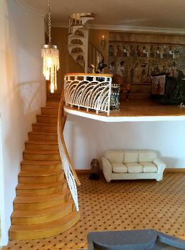 deco dollshouse stairs